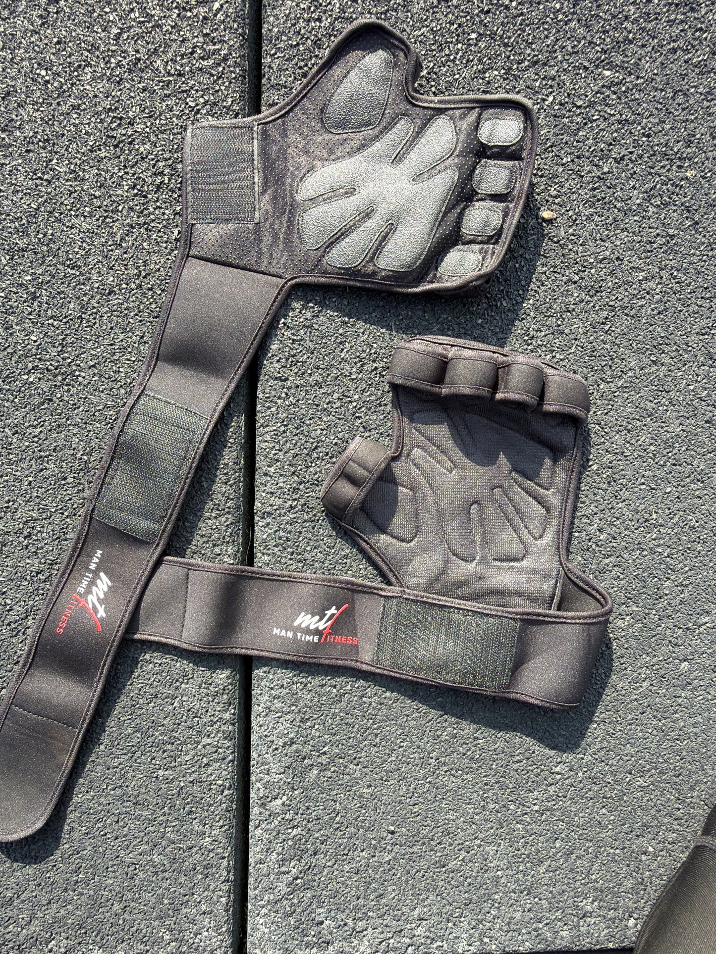 WRIST WRAP GLOVES
